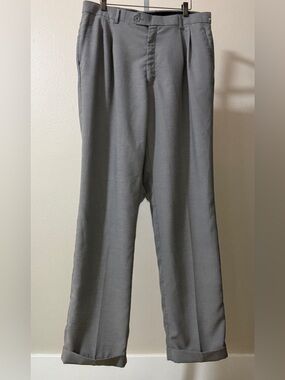 Profilo Men's Tailored Light Grey Pleated Cuff Dress Pants, Size 36w x 34L